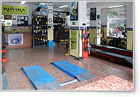 Zona de trabajo de Neumaticos Rovira